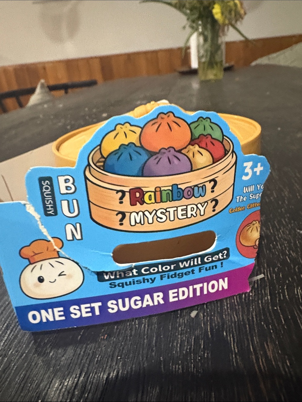 Squishy bun-rare golden glitter